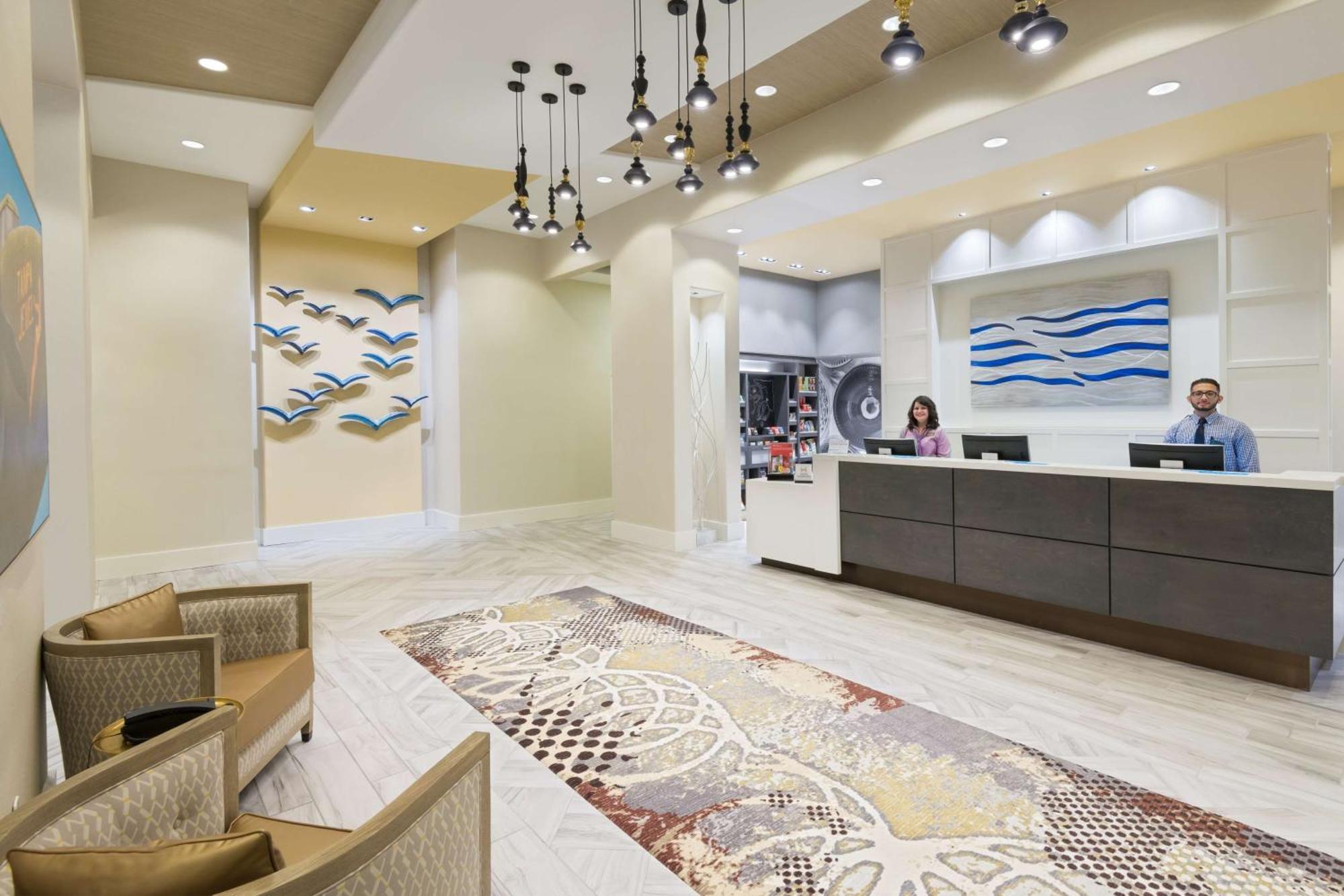 Hampton Inn & Suites Tampa Airport Avion Park Westshore Bagian luar foto